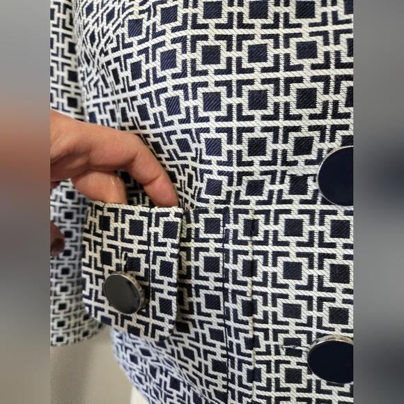 BANANA REPUBLIC Silk And Cotton Cropped Navy And White Jacket. Size 2 - Picture 3 of 12